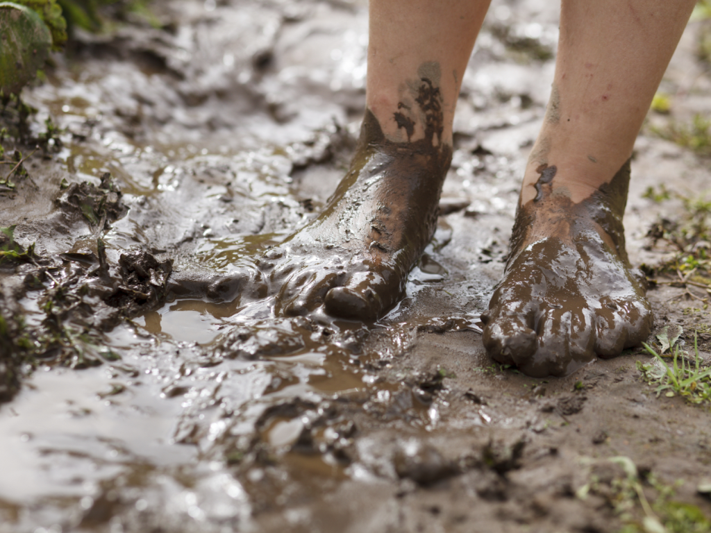 Fangotherapy: Why A Mud Bath Spa Experience Is Oh-So Good | Footfiles