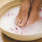 Footbath for hard skin, corns and calluses