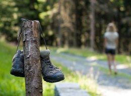 ditching hiking boots for barefoot walking