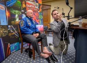 NASA Astronaut Scott Kelly Still Has Sore Feet 3 Months After His Year In Space