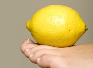 Home Remedies For Yellow Toenails, Foot Balancing Lemon