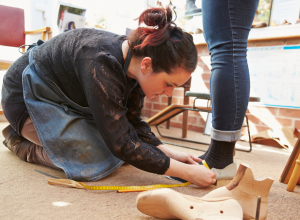 How to Properly Measure Your Feet Brannock Device