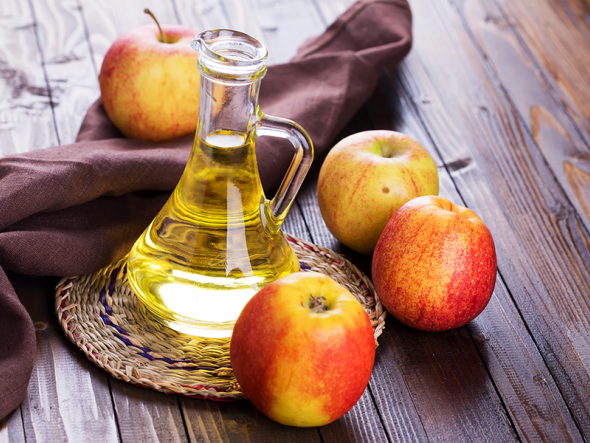 7 Ways Apple Cider Vinegar Can Help Your Feet