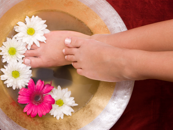 Are Foot Soaks Healthy For Diabetics? Doctors Say No Are Foot Soaks Healthy For Diabetics? Doctors Say No