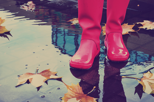 8 Healthy Reasons To Walk In The Rain