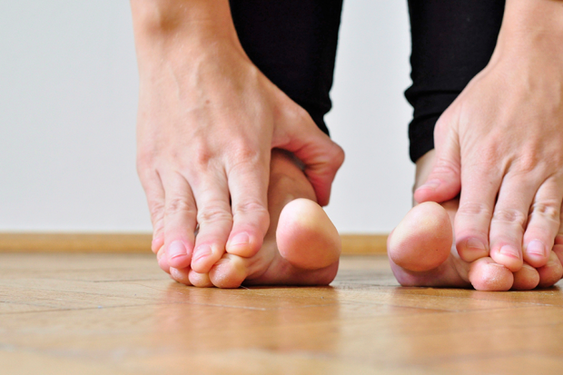 Splay Foot Symptoms And Treatment Exercises