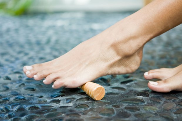 Foot stretching on roller