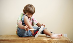 Kids Learning To Tie Shoe Laces Later Than Ever, Studies Show