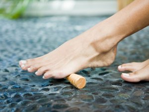 Foot stretching on roller